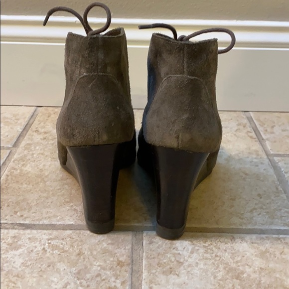 Franco Sarto wood-wedge suede ankle boot sz8 - Picture 3 of 7